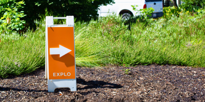 Orange EXPLO sign